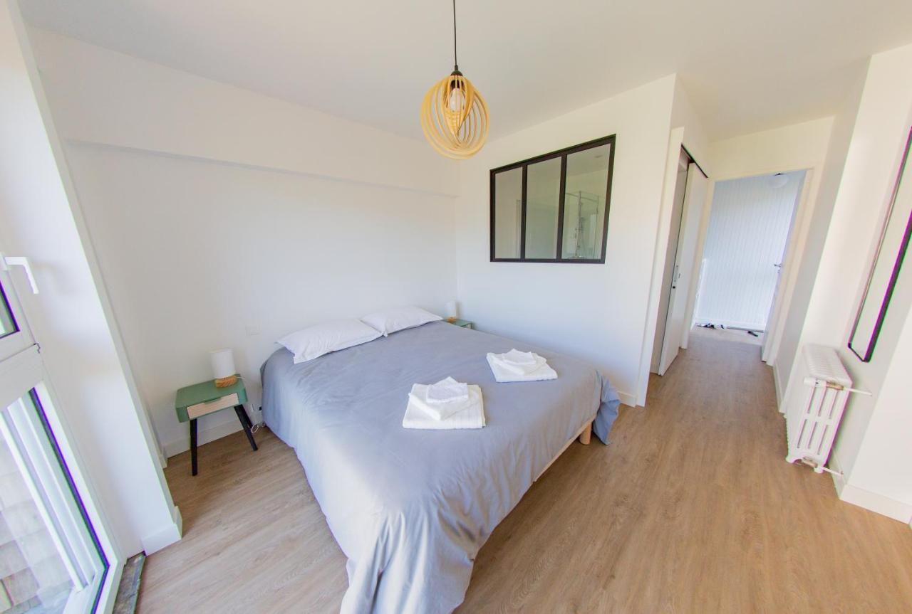 Le 74 Bed & Breakfast Avranches Bagian luar foto