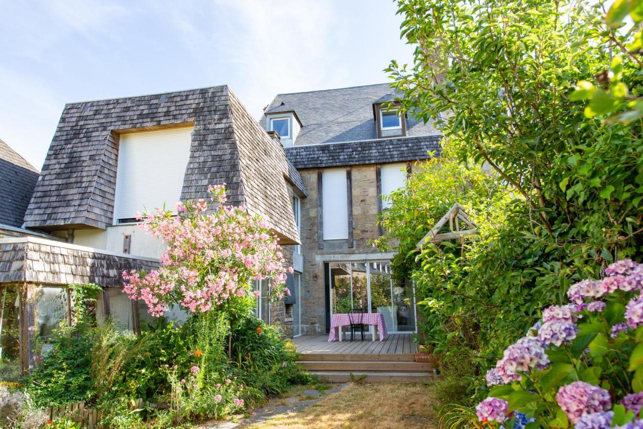 Le 74 Bed & Breakfast Avranches Bagian luar foto